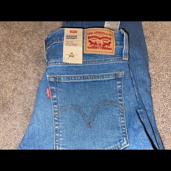 COPY - Levi’s high waisted wedgie skinny blue jeans 14 NWT - Picture 7 of 7